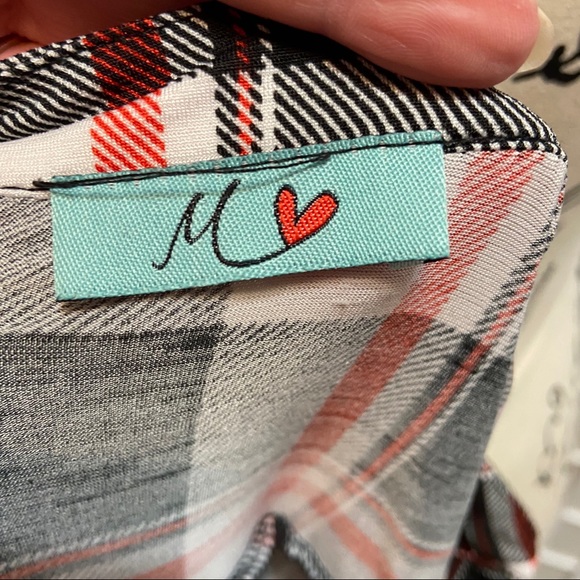 My Heart Size M Plaid Long Sleeve High Low Top - Picture 5 of 5